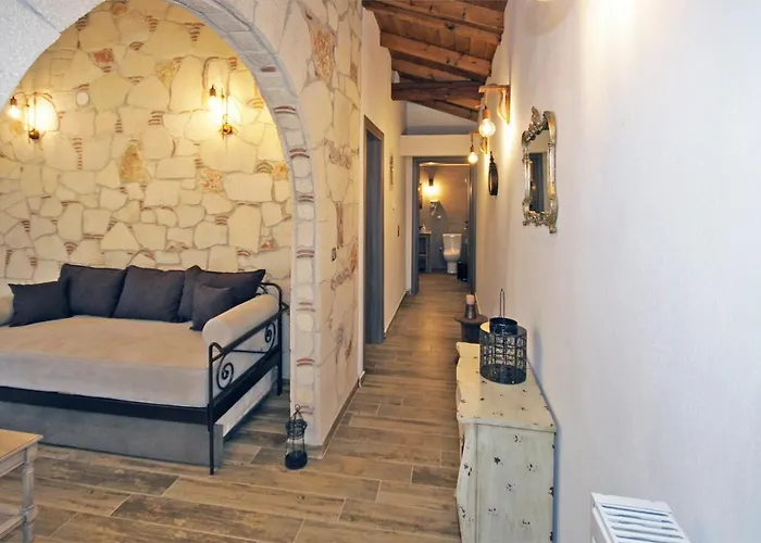 Patiria House