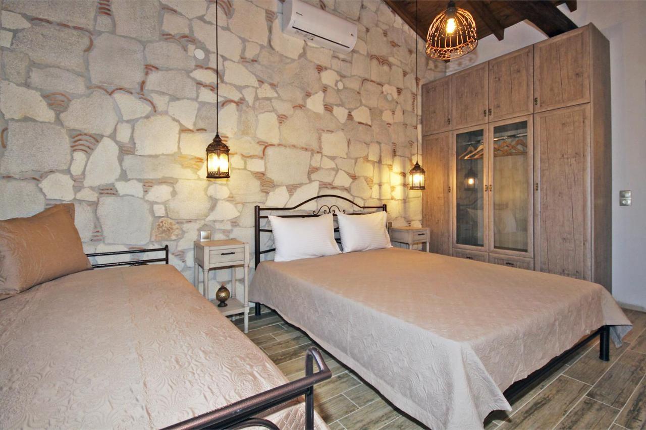 Patiria House *